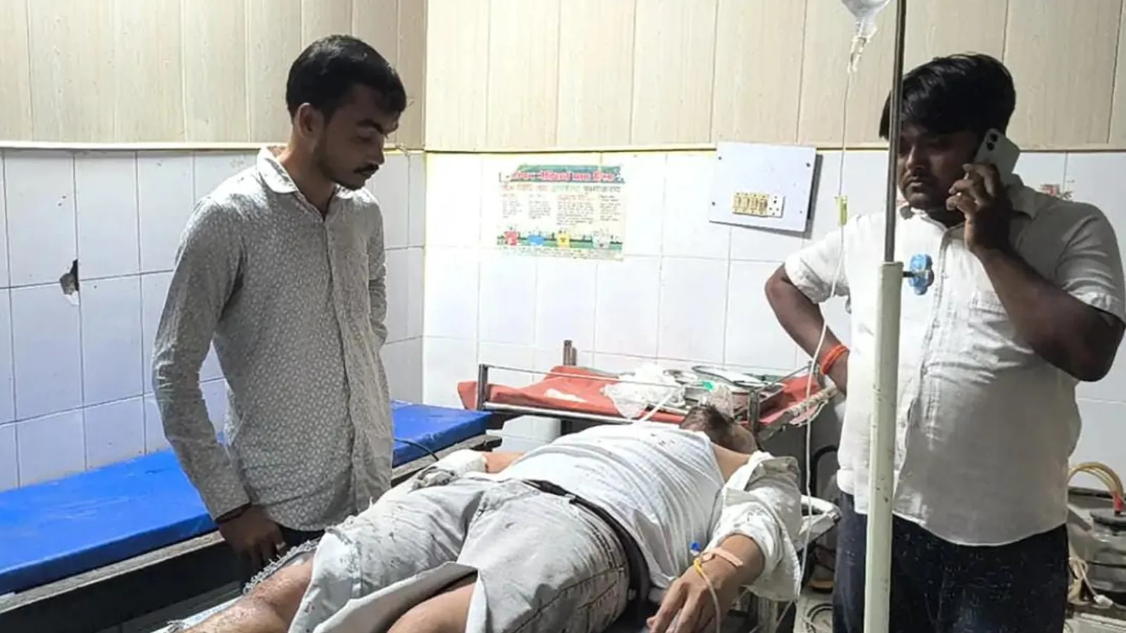 Head-on motorcycle collision kills one, injures three in Pratapgarh