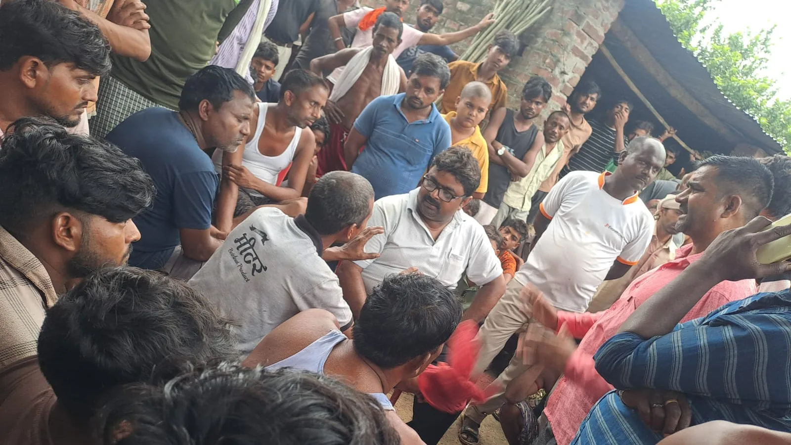 बहराइच में जंगली जानवर का हमला, सोते हुए आदमी की मौत