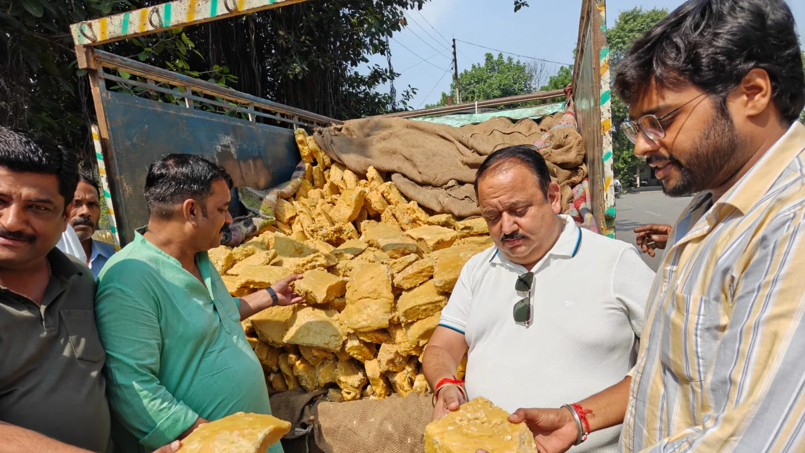 मुजफ्फरनगर मंडी में नए गुड़ की आवक शुरू