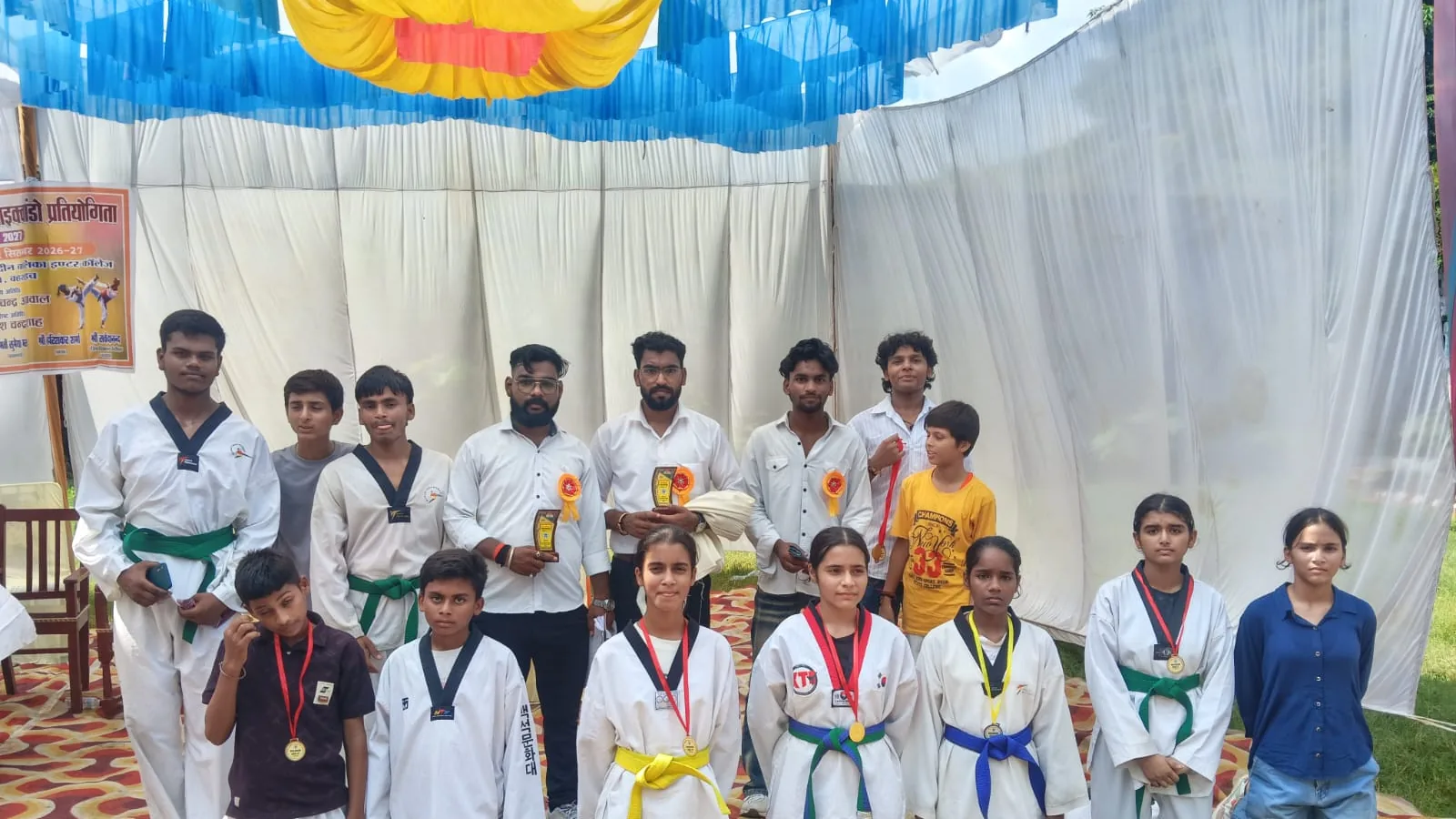 *बहराइच: जनपदीय माध्यमिक ताइक्वांडो प्रतियोगिता में इंदिरा गांधी स्टेडियम का दबदबा, 11 स्वर्ण सहित 14 पदक जीते*