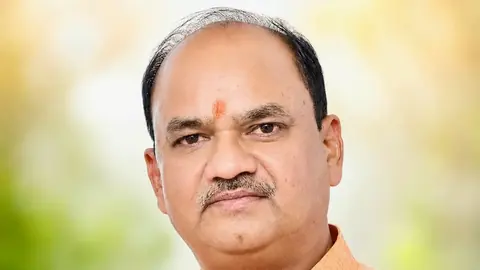 Government orders probe into delayed ANM center tenders in Pratapgarh district