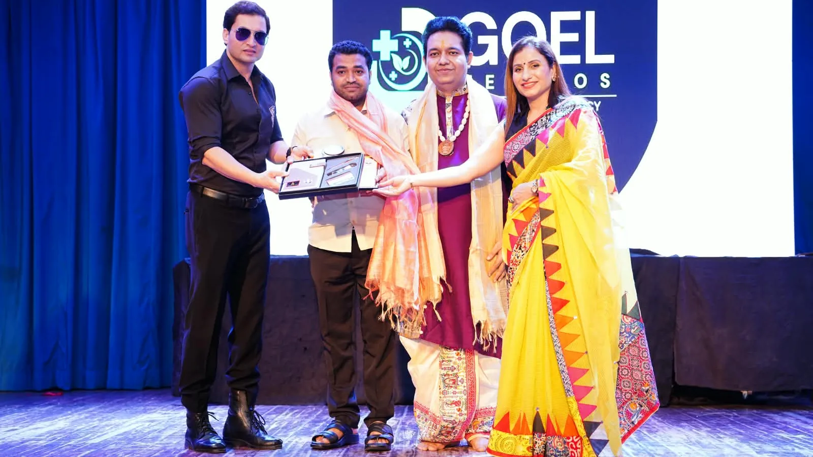 Ghaziabad Educationist Mohit Nagar Honoured With Shrawan Award In Delhi