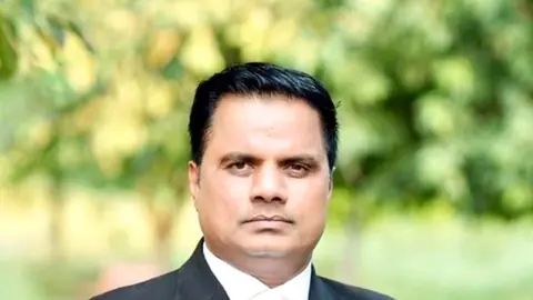 ग्रेटर नोएडा कोर्ट की लाइब्रेरी में तोड़फोड़, वकीलों के खिलाफ कार्रवाई का फैसला