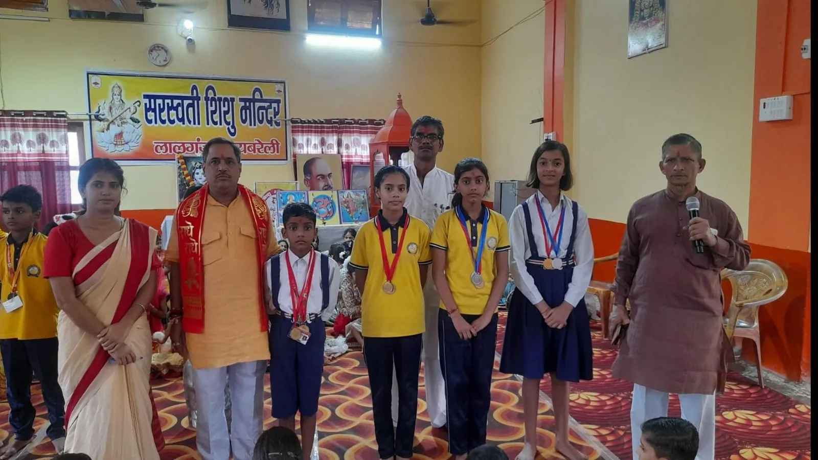 Saraswati Shishu Mandir celebrates Krishna Janmashtami with children's tableaux and bhajans