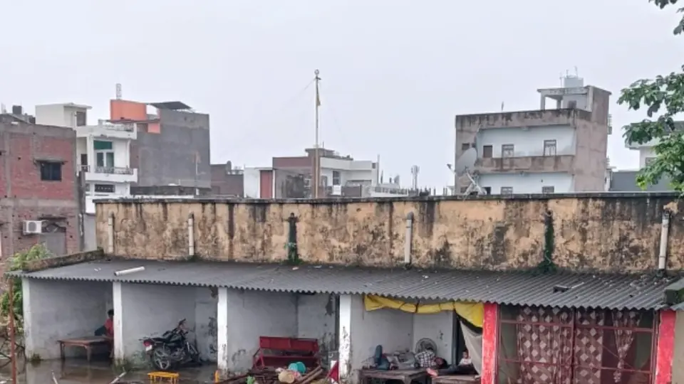 Heavy rains flood Railway Colony in Raebareli, disrupting commuter access