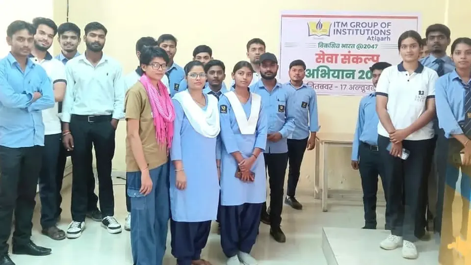 Debate Competition Held On Developed India, Developed Uttar Pradesh Theme