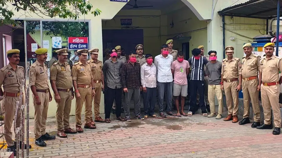 Bahraich Police arrests seven cyber criminals under Gangster Act in crackdown
