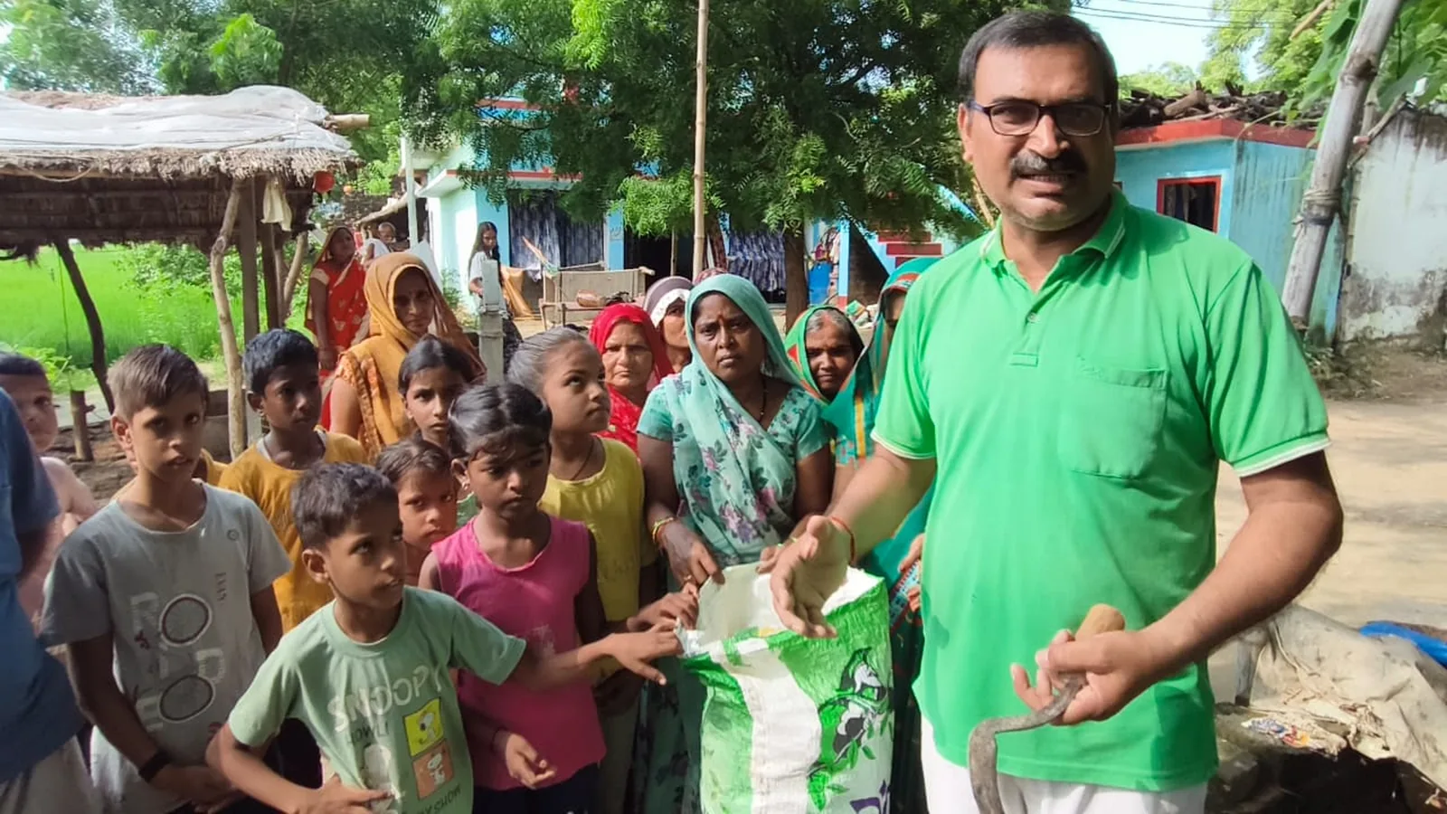 प्रतापगढ़ के बोझी गांव में प्लास्टिक मुक्ति अभियान, 10 किलो कचरा एकत्र