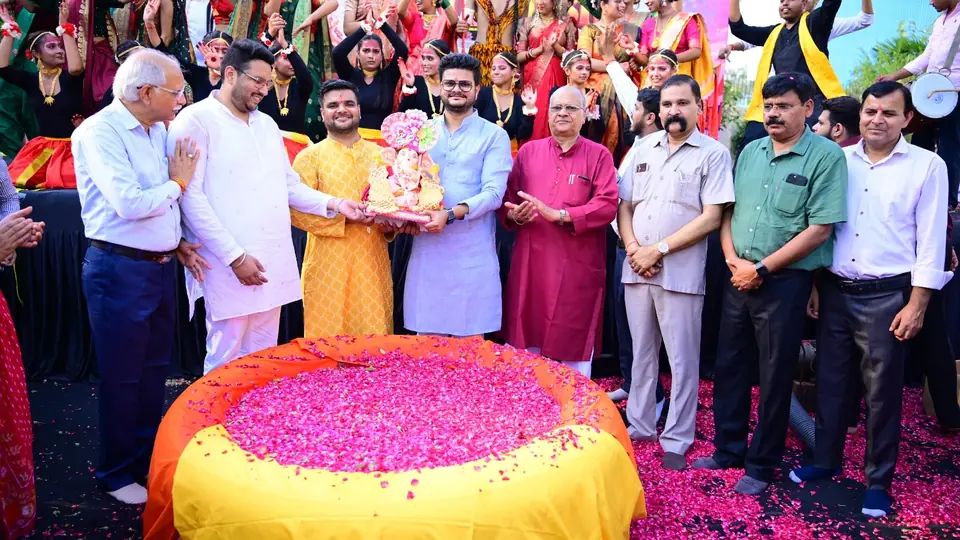 गाजियाबाद के जेएमएसआईटी कॉलेज में धूमधाम से हुआ गणेश विसर्जन