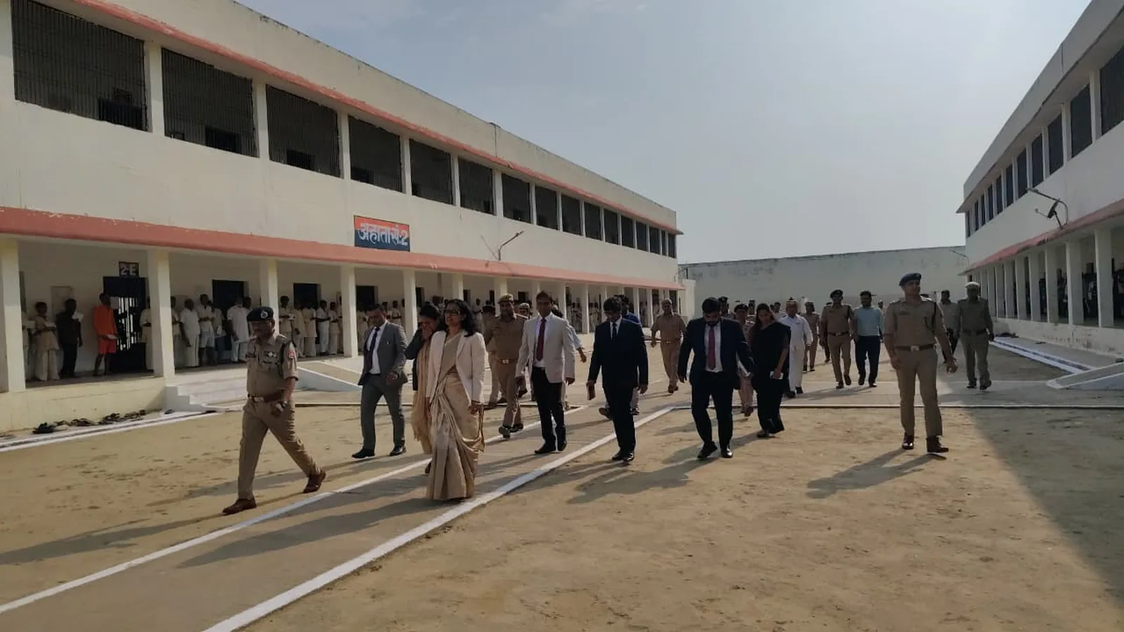 Allahabad High Court judge inspects Shravasti jail, directs timely prisoner care