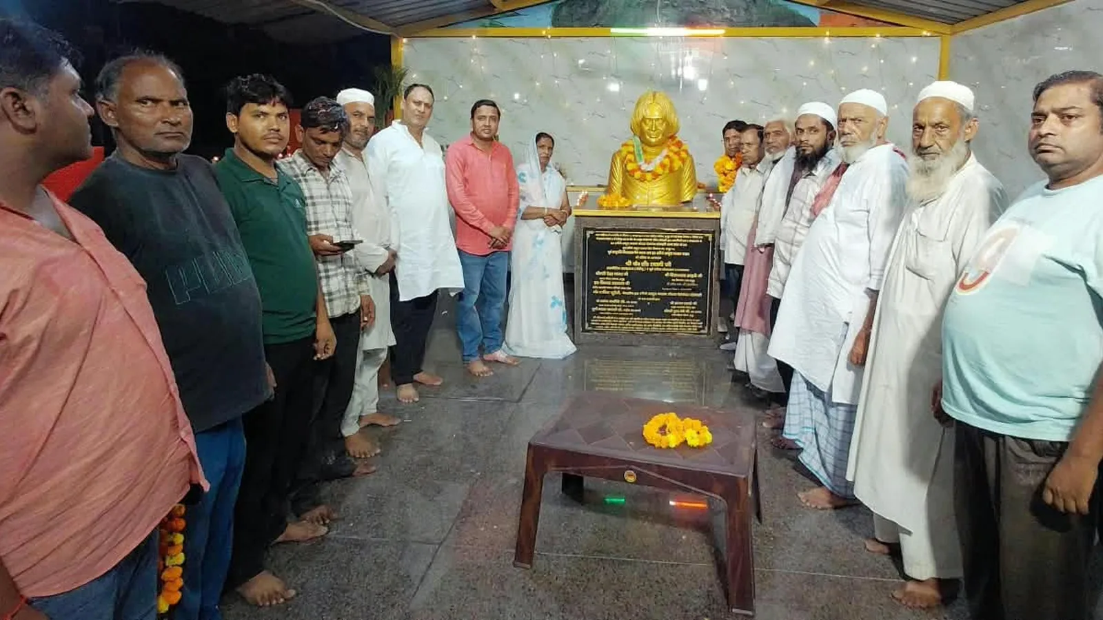 मोदी के जन्मदिन पर कलाम प्रतिमा पर 101 दीप जलाकर सेवा कार्यक्रम