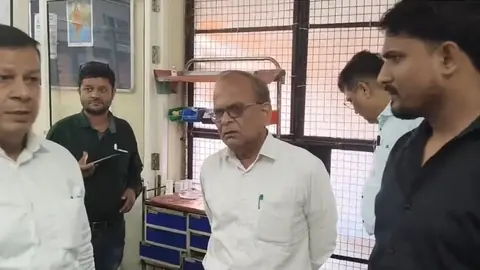 AD Health Conducts Surprise Inspection At Hathras' Bagla District Hospital