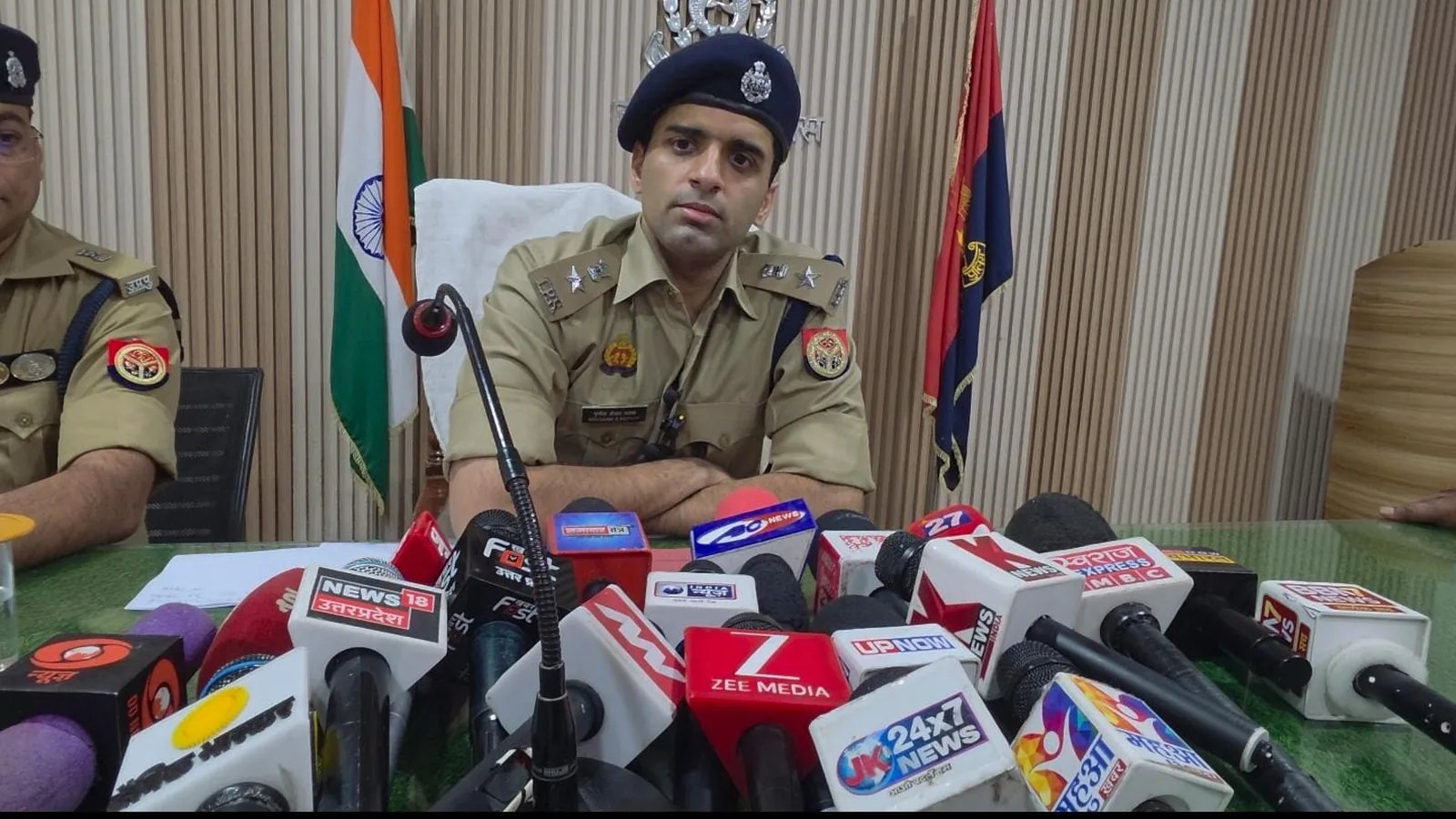 हमीरपुर पुलिस ने फर्जी सिम कार्ड गिरोह का भंडाफोड़ किया, 105 सिम एक्टिवेट