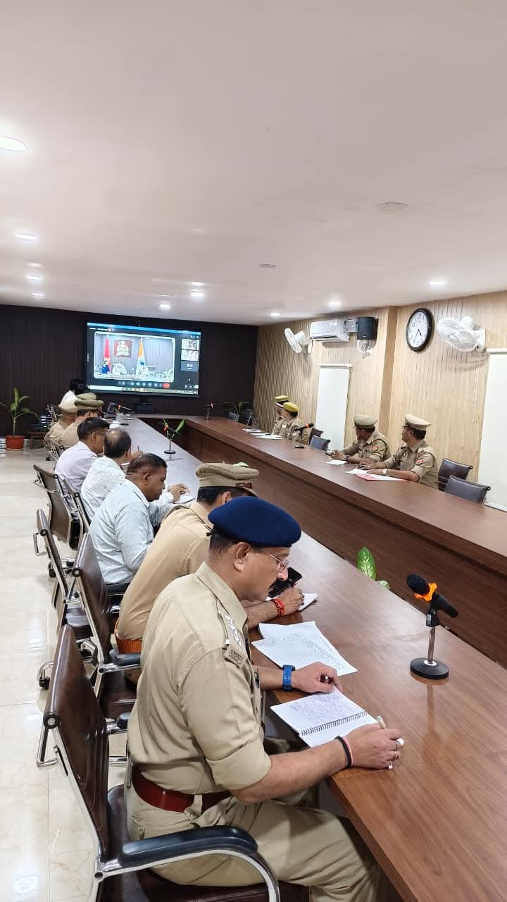 ADG Zone Varanasi Naveen Arora reviews Durga Puja and Dussehra preparations through video conferencing