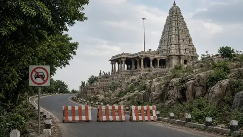 Hassan DC Bans Vehicles To Male Malleshwara Temple Till November 11