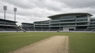 Hasan Nawaz Hits 79 as Pakistan Set England 303-Run Chase