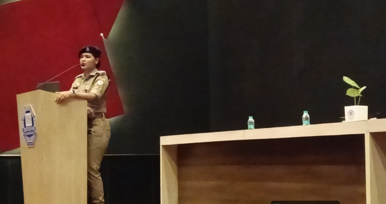 Police team interacts with students during cyber awareness programme in Ghaziabad