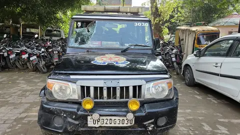 Police vehicle allegedly attacked with stones in Shamli, driver injured