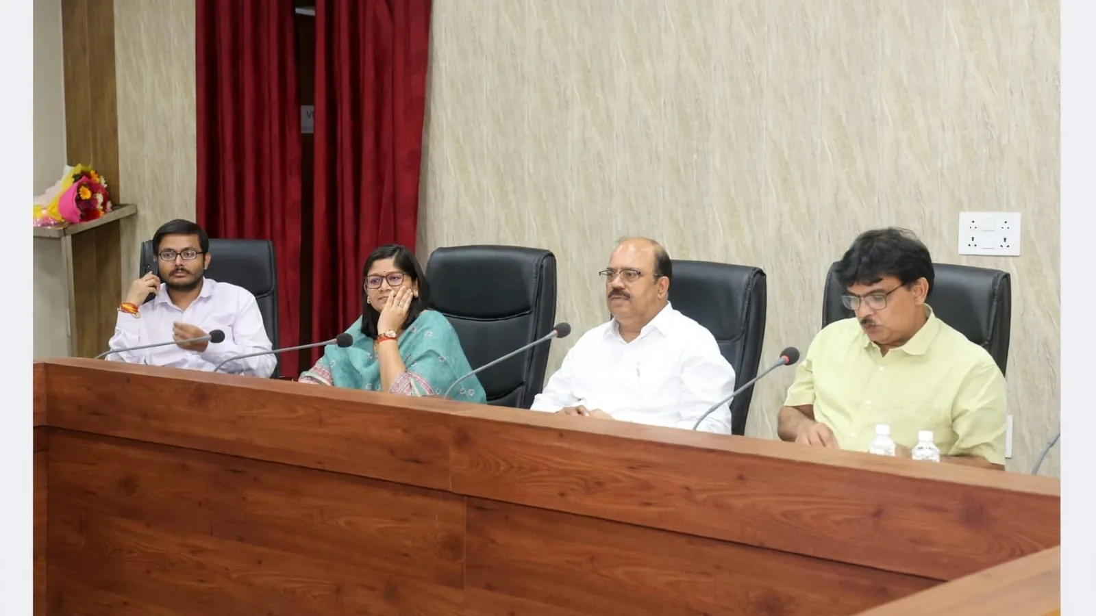 MP Reorganisation Panel Seeks Suggestions On District, Tehsil Boundaries