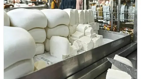 Food Safety Team Seizes 700 Kg Of “Analogue Paneer” Near Bhopal Station
