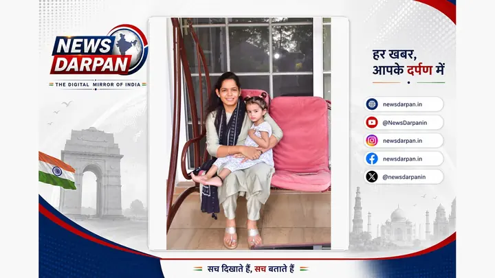 Doctor Presents Selfie With Daughter For Shravasti Campaign