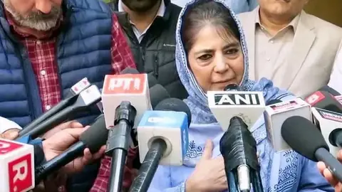 Mehbooba Mufti Criticises Centre Over Race Course Mosque Eviction Notice