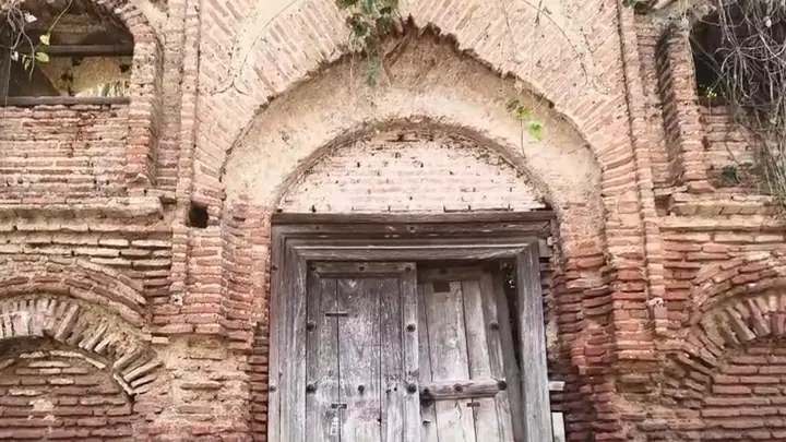 Land Mafia Allegedly Seizes Billions-Worth Property, Waqf Land in Hamirpur