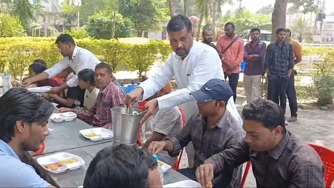 Hamirpur Civic Chief Arranges Free Food, Lodging for PET Candidates