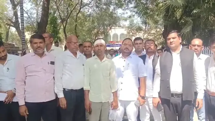 Kanpur Dehat Lawyers Protest Case Against Advocates, Seek Impartial Probe