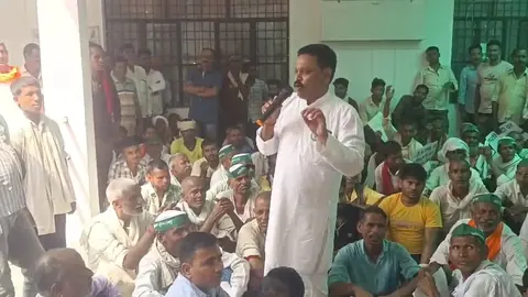 Kisan Union (Bhanu) Protests in Shravasti, Submits Memorandum Over 11 Demands