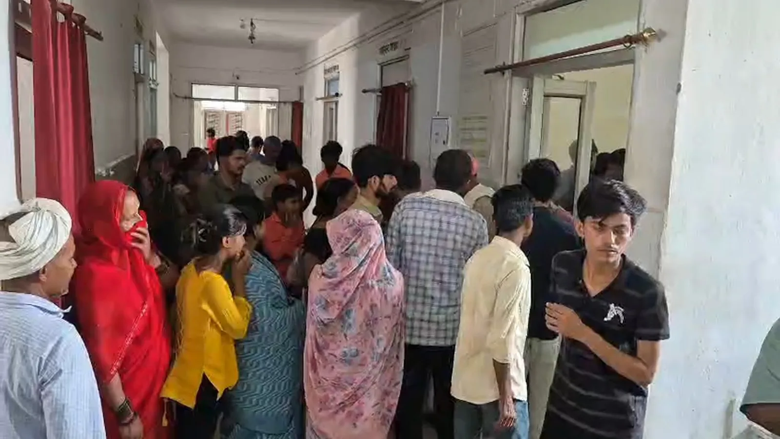 श्रावस्ती में मिशन शक्ति वैन ने बाइक को मारी टक्कर, एक की मौत