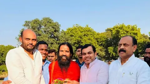 संभल में आर्य महासम्मेलन खत्म, रामदेव ने अंधविश्वास से दूर रहने को कहा