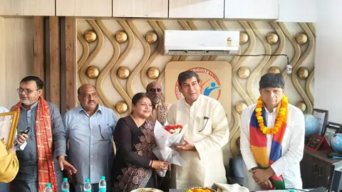 श्रीचंद शर्मा बोले, शिक्षक परिवारों को 5 लाख तक कैशलेस इलाज