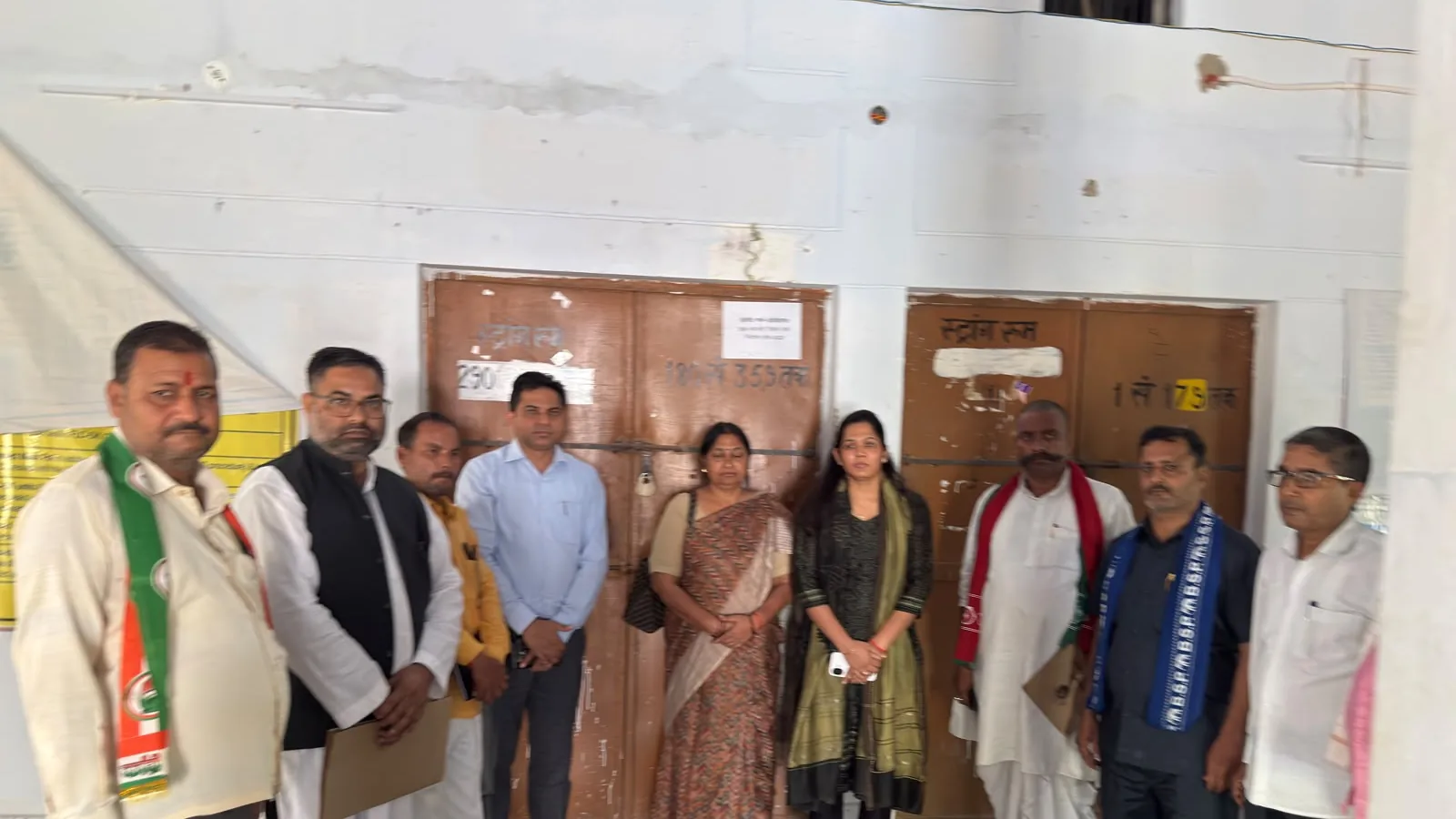 Shravasti EVM-VVPAT Warehouse Inspected, DM Orders Round-the-Clock Security, CCTV Recording