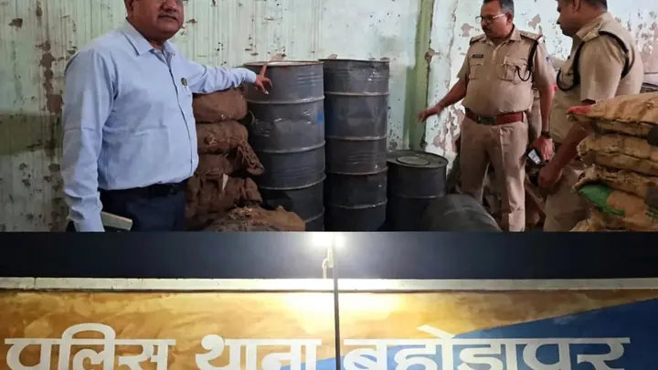 Gwalior Police Seize 600 Kg Calcium Carbide, Arrest Warehouse Operator