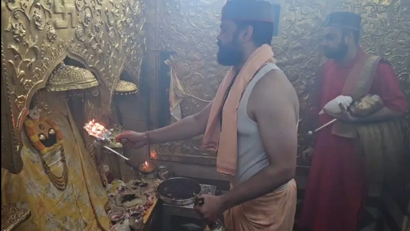 Sharadiya Navratri Begins With Morning Aarti At Himachal’s Naina Devi Temple