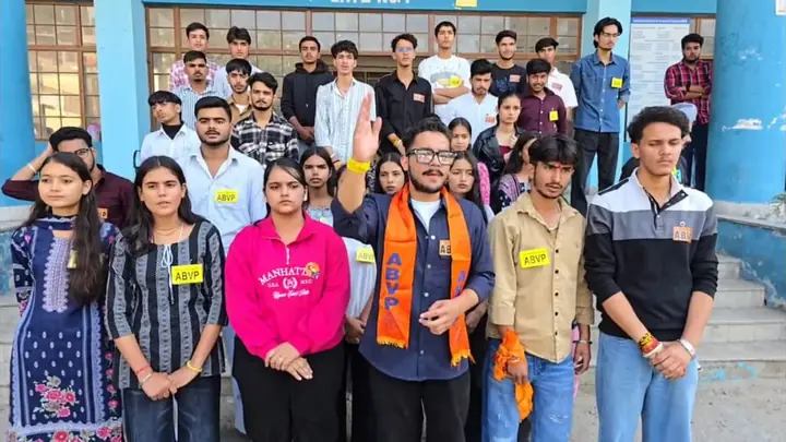 ABVP Holds Sit-In at Bilaspur College Over Monkey Menace, Teacher Shortage