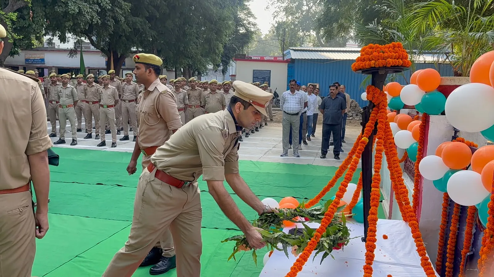 हमीरपुर में पुलिस स्मृति दिवस पर शहीद जवानों को दी श्रद्धांजलि