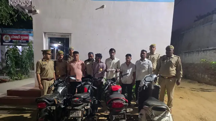 Hathras Police Arrest Six Over Alleged Forest Gambling, Recover ₹62,500