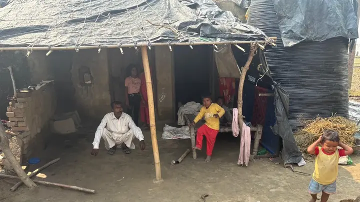 UP Labourer’s Family Awaits PMAY House for Years, Lives in Kutcha Hut