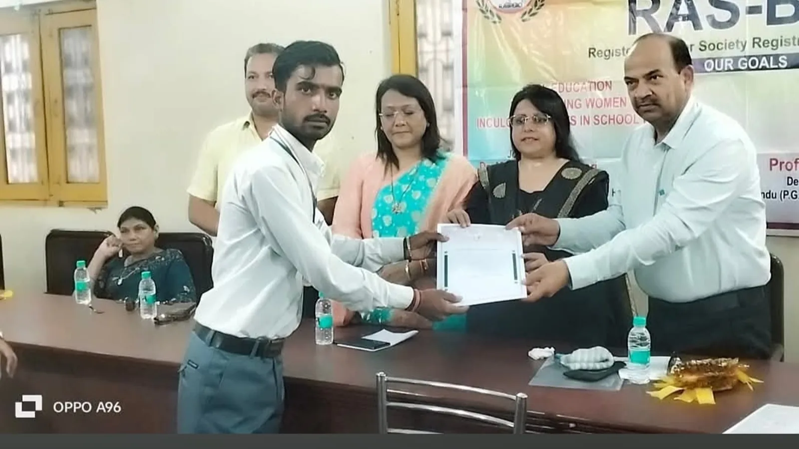 संभल के पत्रकार संजय राणा ने एमए में गोल्ड मेडल जीता