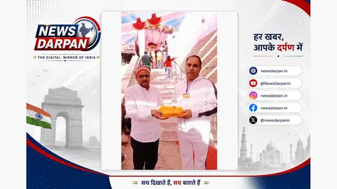 Film Producer Amit Jani Offers Clothes and Prasad at Vaishno Devi Shrine