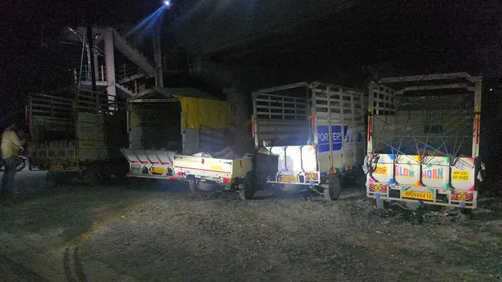 Ujjain Police Seize Five Vehicles Carrying Copper Scrap, Arrest Five Accused