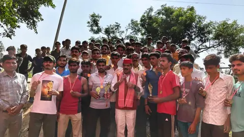 Samajwadi Party leader Satish Premi inaugurates running competition in Bharatpur village