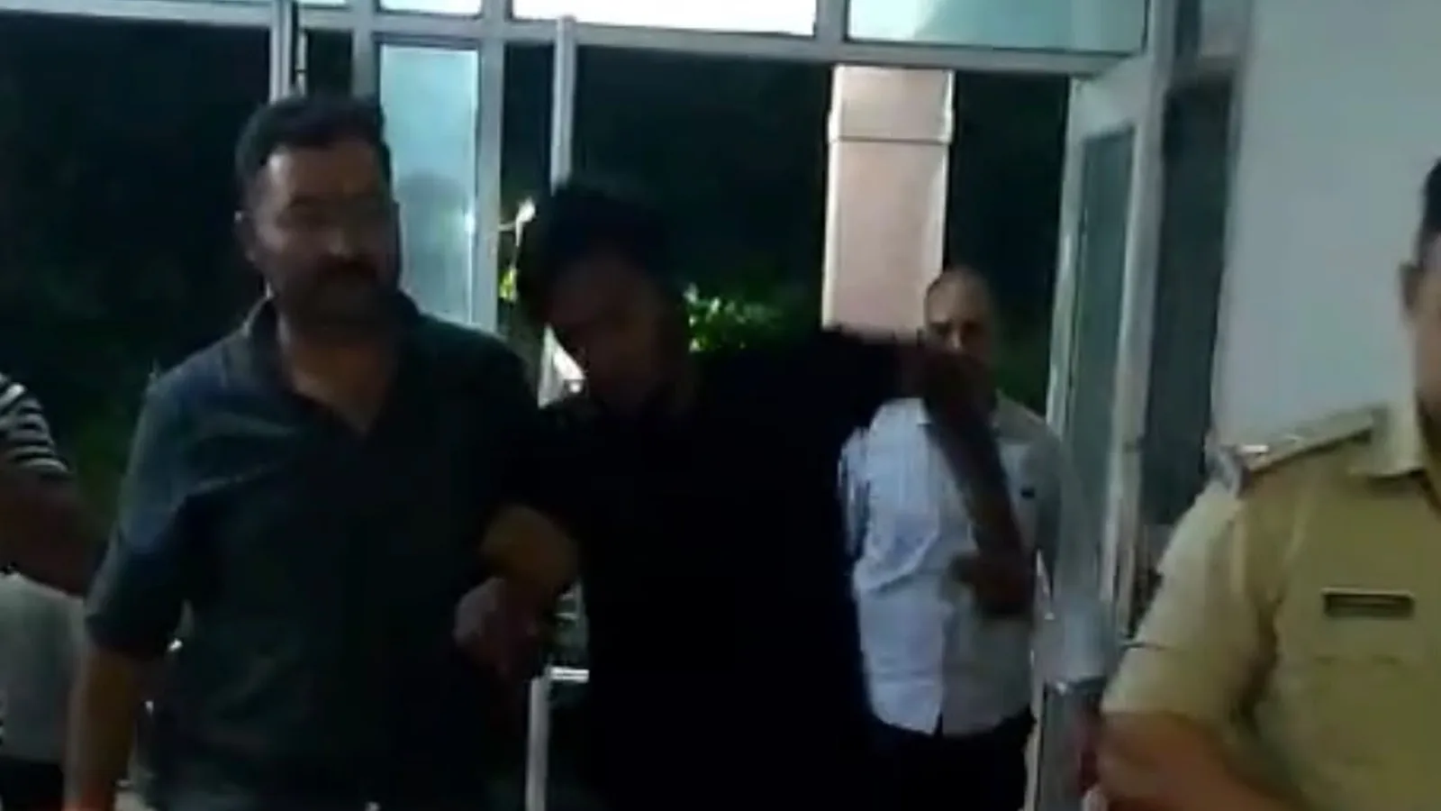 Another Absconding Accused Arrested In Ujjain Gorakar Brothers Double Murder Case