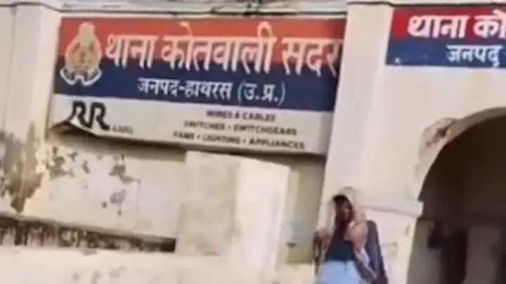 Hathras Schoolgirl Seen Making Reel At Kotwali Sadar Gate In Uniform