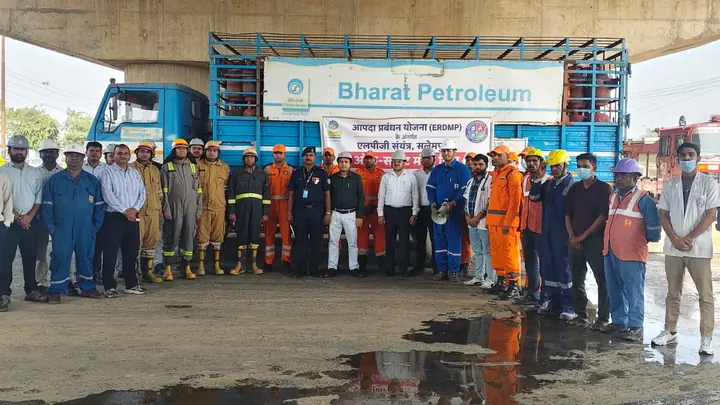 NDRF Conducts Mock Drill for Petroleum Tanker Fire at Hathras Plant