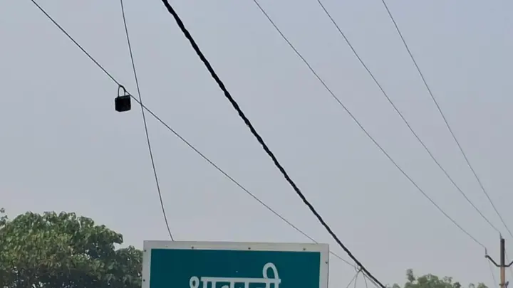 Shravasti Collector Reshuffles Officers, Assigns Election, IGRS Duties; Names Two New SDMs
