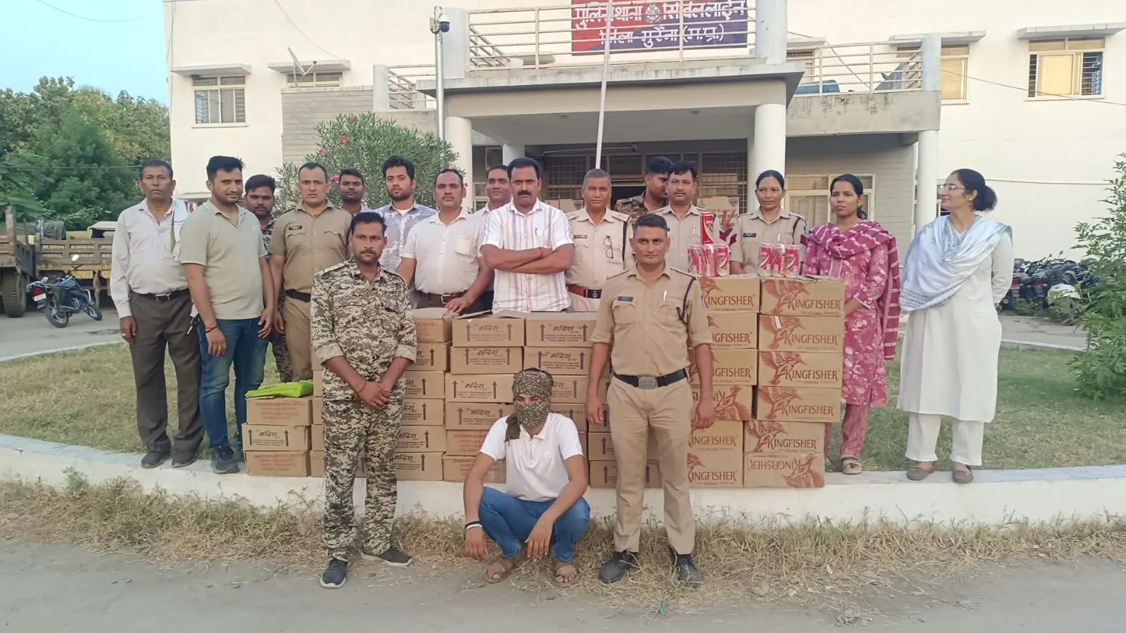 Police Seize 45 Boxes of Illegal Liquor in Morena Raid, Accused Escapes