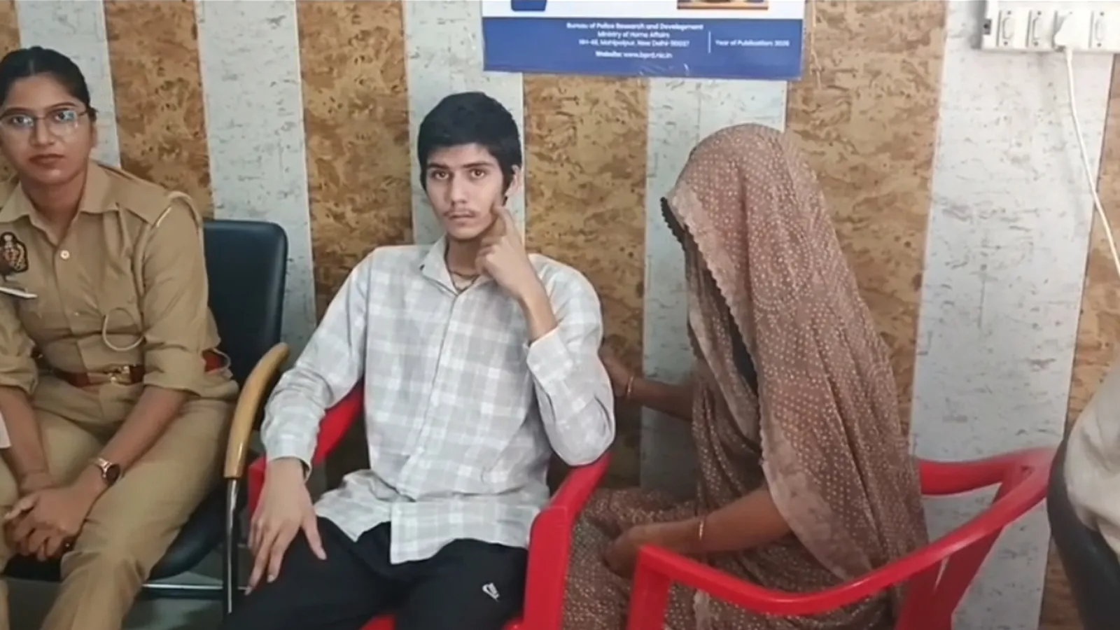 तीन महीने बाद मिला 16 वर्षीय अनुज, माता-पिता को सौंपा गया; चुप्पी बरकरार
